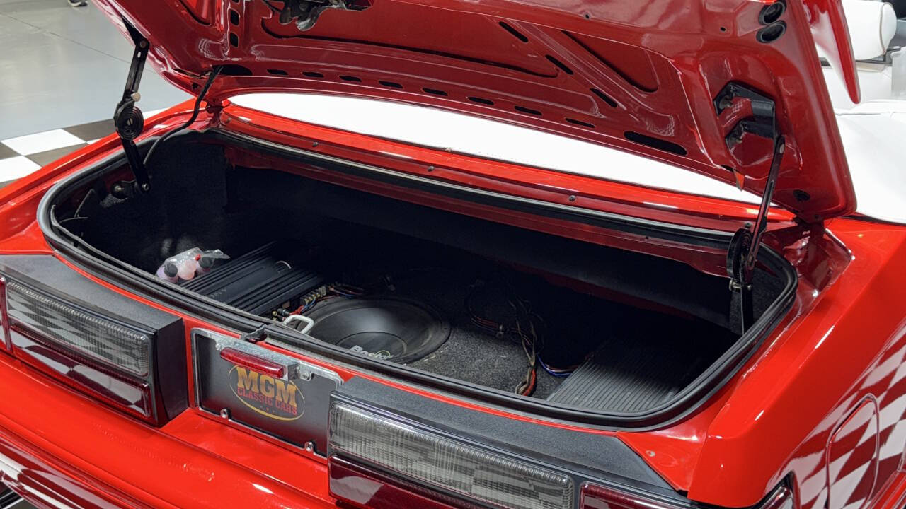 1992 Ford Mustang 50