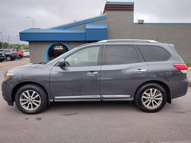 2014 Nissan Pathfinder for sale in Sioux Falls, SD