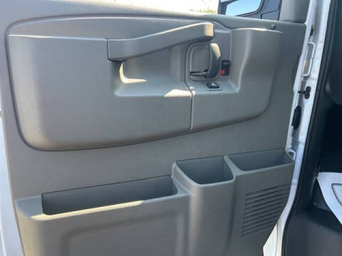 2025 Chevrolet Express 2500