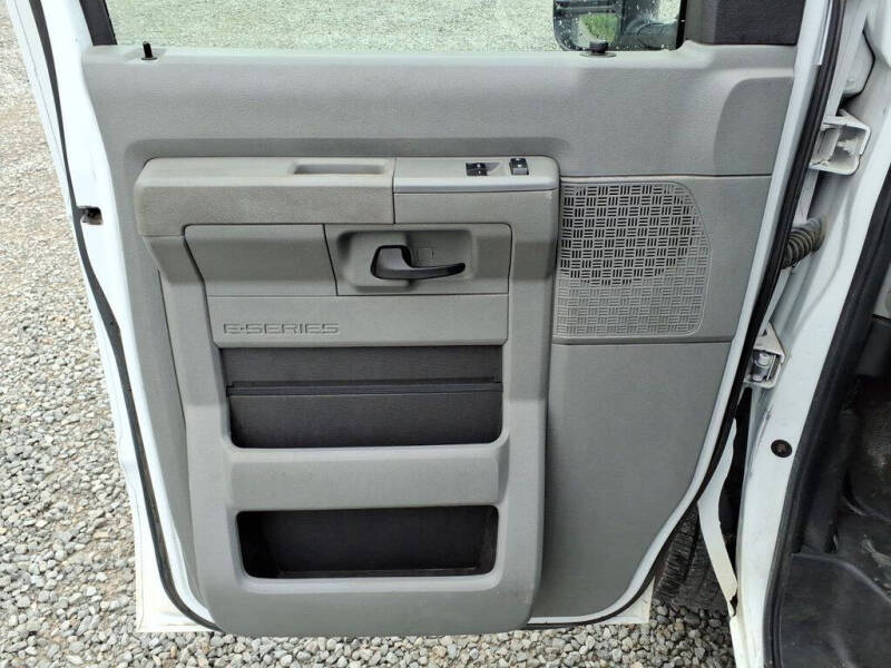2024 Ford E-Series