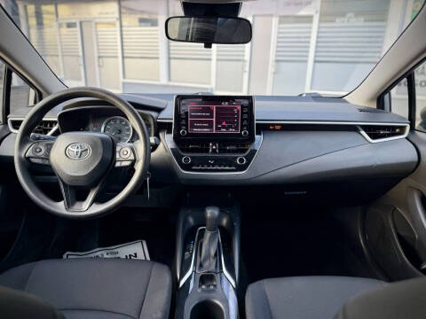 2020 Toyota Corolla LE