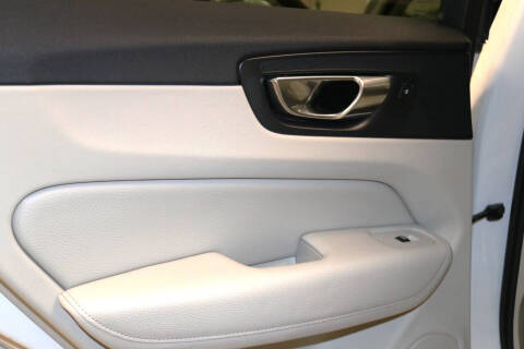 2019 Volvo XC60 T5 Momentum