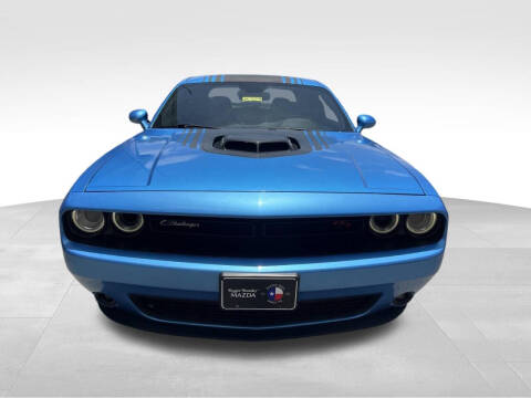 2015 Dodge Challenger R/T Shaker