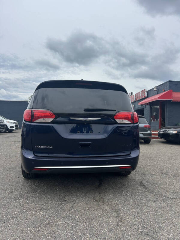 2019 Chrysler Pacifica Touring Plus