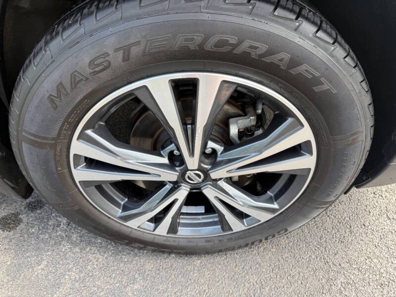 2017 Nissan Rogue SL