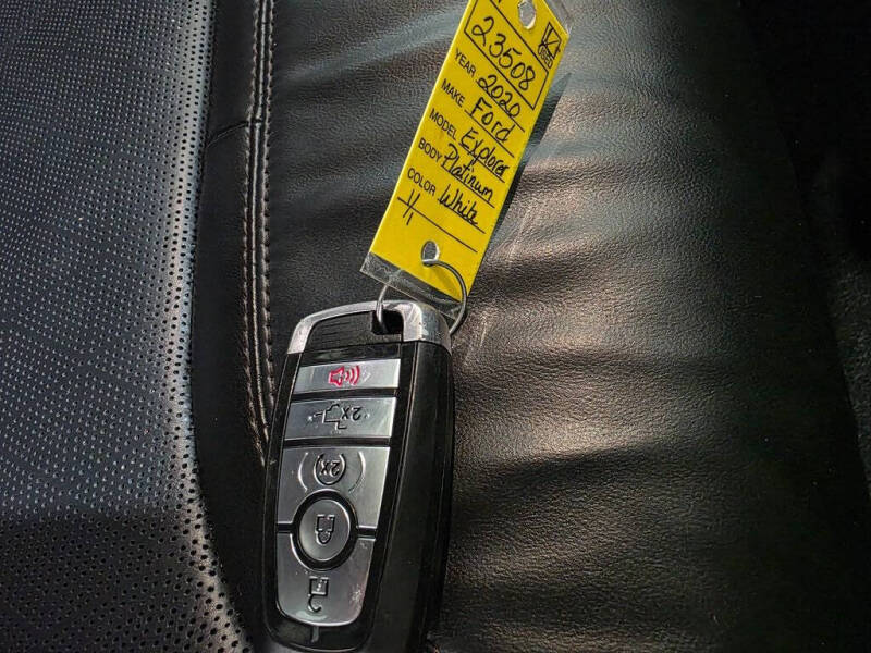 2020 Ford Explorer Platinum