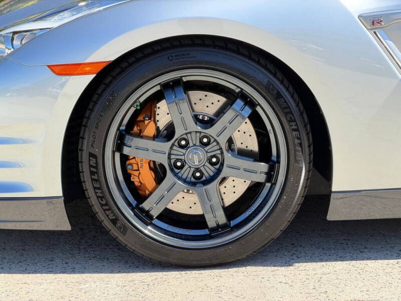 2015 Nissan GT-R Black Edition