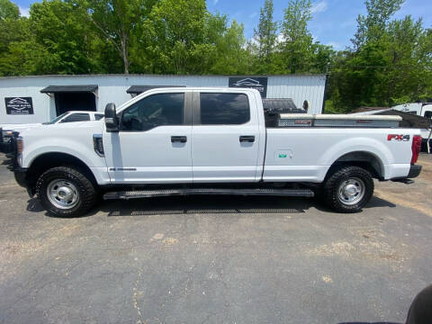 2019 Ford F-250 Super Duty for sale at Monroe Auto's, LLC in Parsons TN