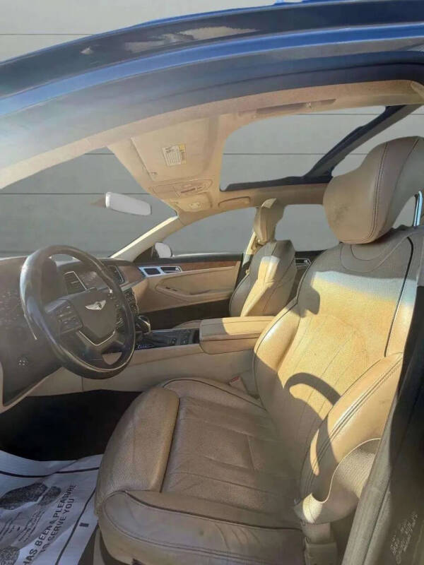 2015 Hyundai Genesis 5.0L