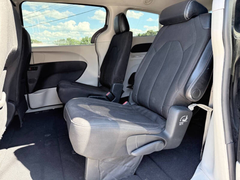 2017 Chrysler Pacifica Touring