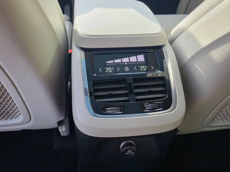 2018 Volvo XC90 T8 eAWD Inscription