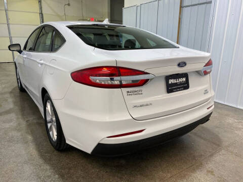 2020 Ford Fusion SE