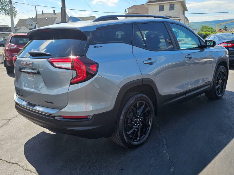 2024 GMC Terrain SLE