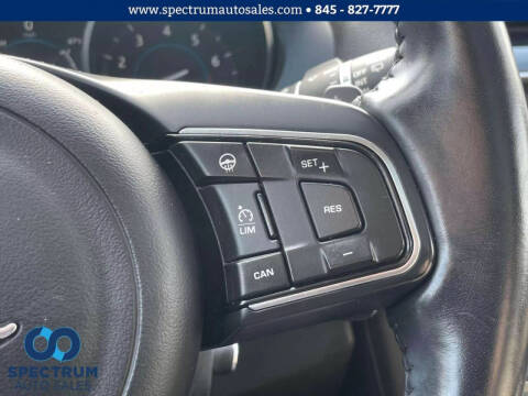 2017 Jaguar F-PACE 35t Prestige