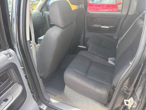 2007 Mitsubishi Raider LS