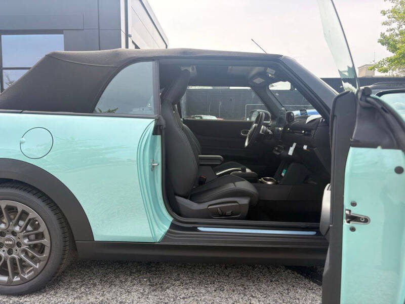 2026 MINI Convertible Cooper S Signature Trim