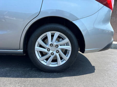 2012 Mazda MAZDA5 Sport