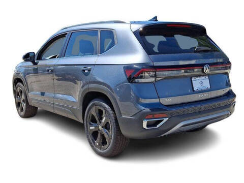 2025 Volkswagen Taos SEL 4Motion