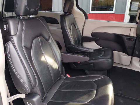 2022 Chrysler Pacifica Touring L