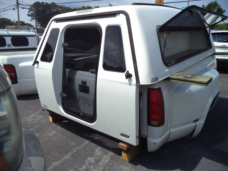  A.R.E. WALK-THRU UTILITY TRUCK CAP for sale at H and H Truck Center in Newport News VA