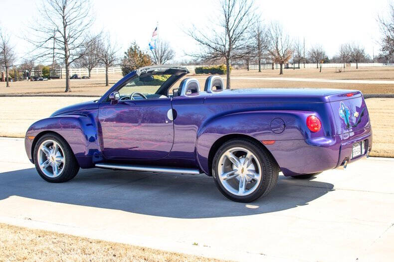 2004 Chevrolet SSR LS