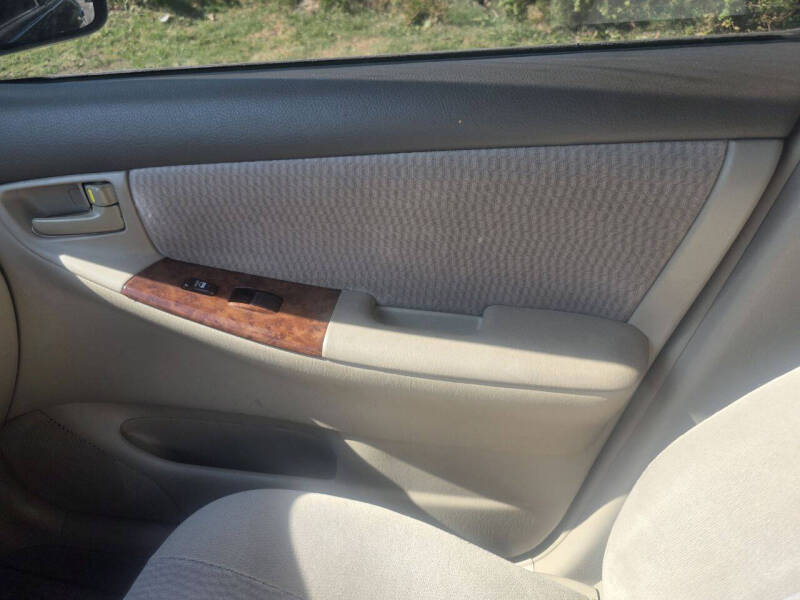 2006 Toyota Corolla LE