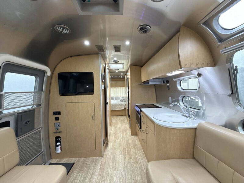 2016 Airstream Flying Cloud