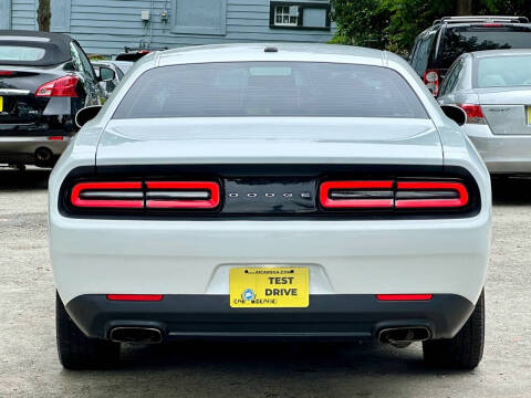 2015 Dodge Challenger SXT