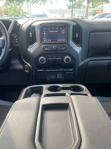 2022 Chevrolet Silverado 1500 Custom