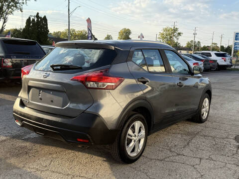 2019 Nissan Kicks S
