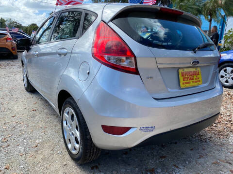 2013 Ford Fiesta SE