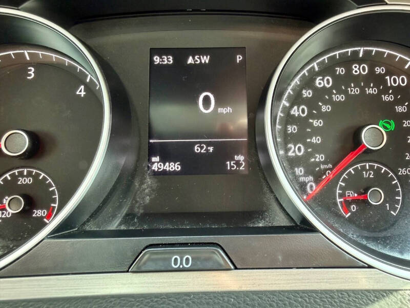 2015 Volkswagen Golf TDI S