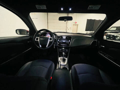 2014 Chrysler 200 Touring