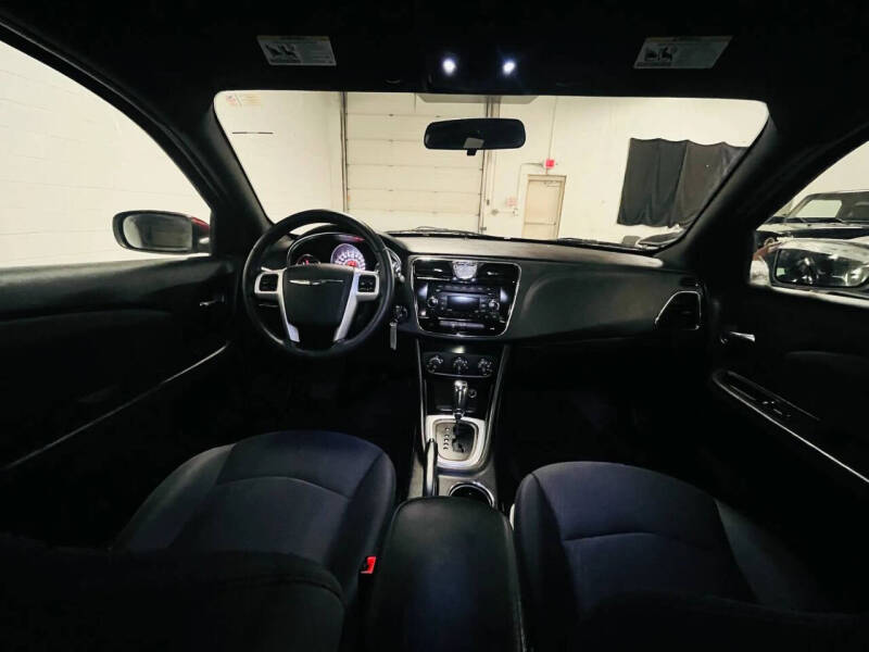 2014 Chrysler 200 Touring