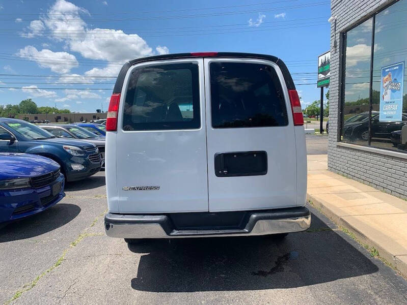 2018 Chevrolet Express LT 3500