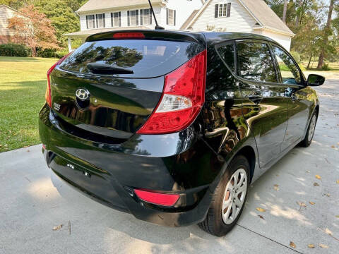 2012 Hyundai Accent GS