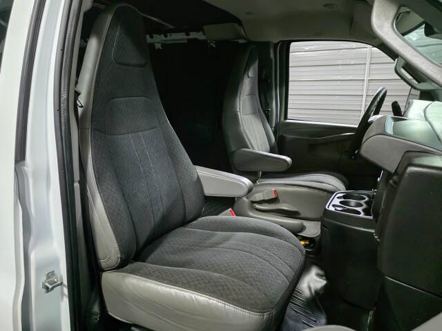 2020 GMC Savana 2500