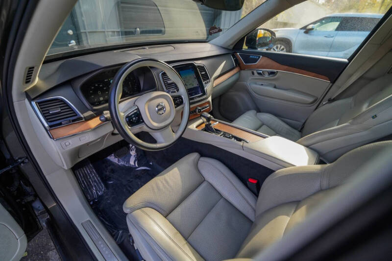 2018 Volvo XC90 T6 Inscription