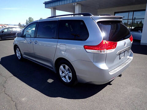 2011 Toyota Sienna