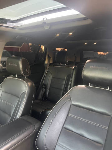 2017 GMC Acadia Denali