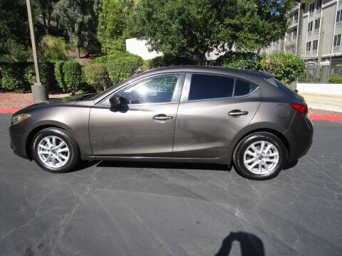 2015 Mazda MAZDA3 i Touring