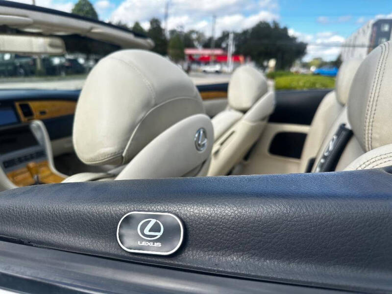 2004 Lexus SC 430