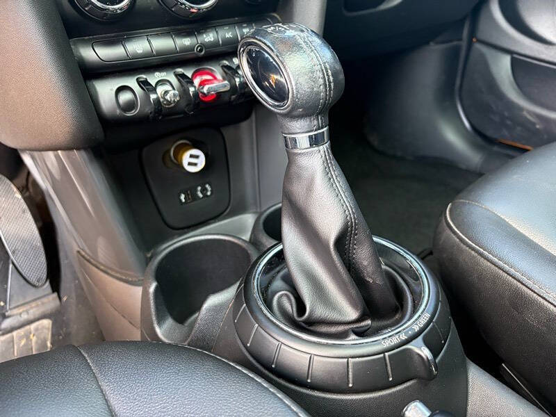 2016 MINI Hardtop 4 Door Cooper