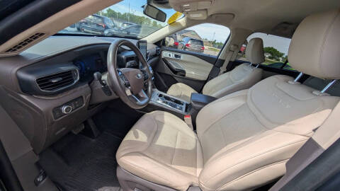 2022 Ford Explorer Platinum