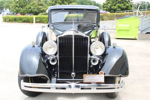 1934 Packard 1100