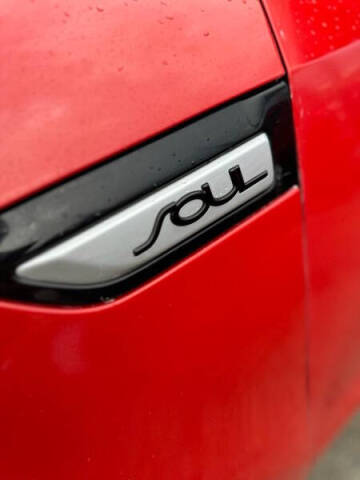 2015 Kia Soul +