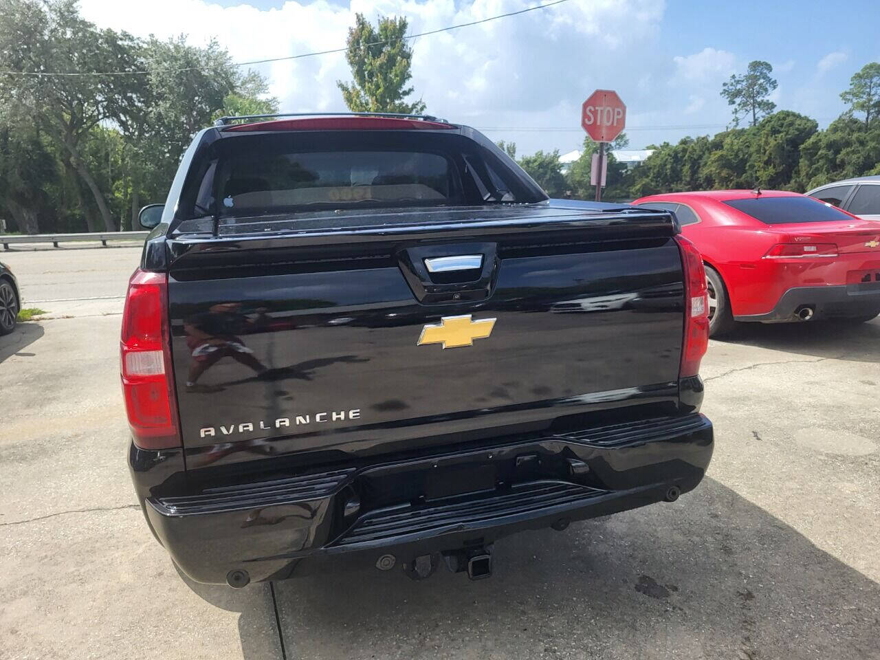 2012 Chevrolet Avalanche for sale at FAMILY AUTO BROKERS in Longwood, FL