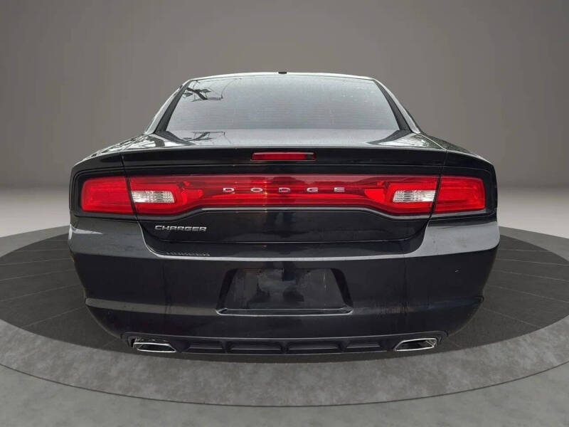 2013 Dodge Charger SE