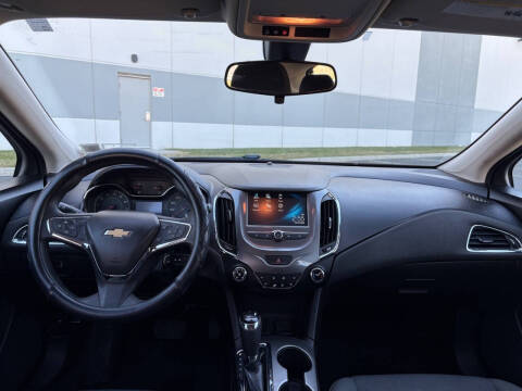 2017 Chevrolet Cruze LT Auto