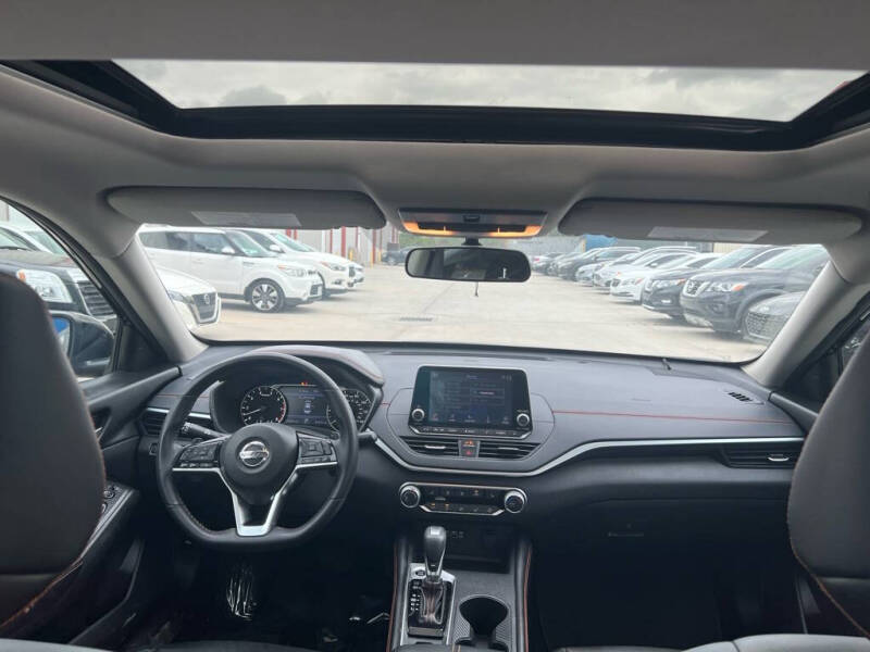 2019 Nissan Altima 2.5 SR